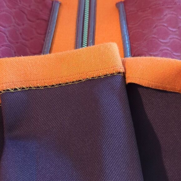Valmax made in Italy orange & maroon skirt size 12 - Picture 8 of 9